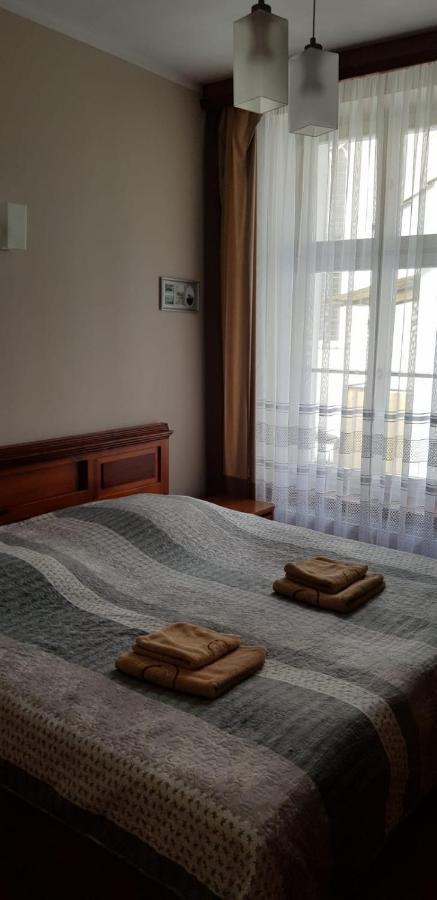 Hotel City Gniezno Buitenkant foto